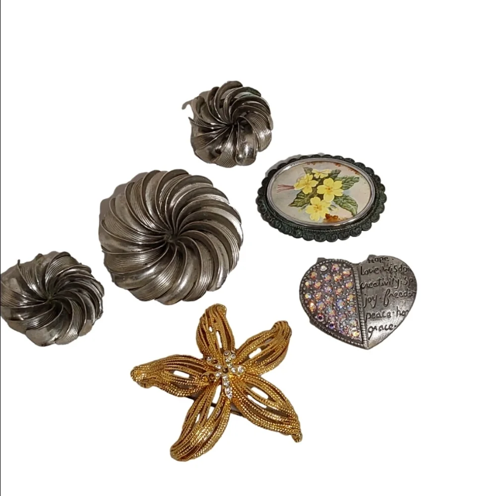 MIX‎ BROOCH PACK & EARRINGS